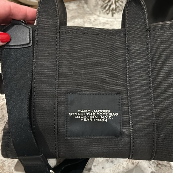 Marc Jacob's tote bag/ crossbody purse - Picture 4 of 9